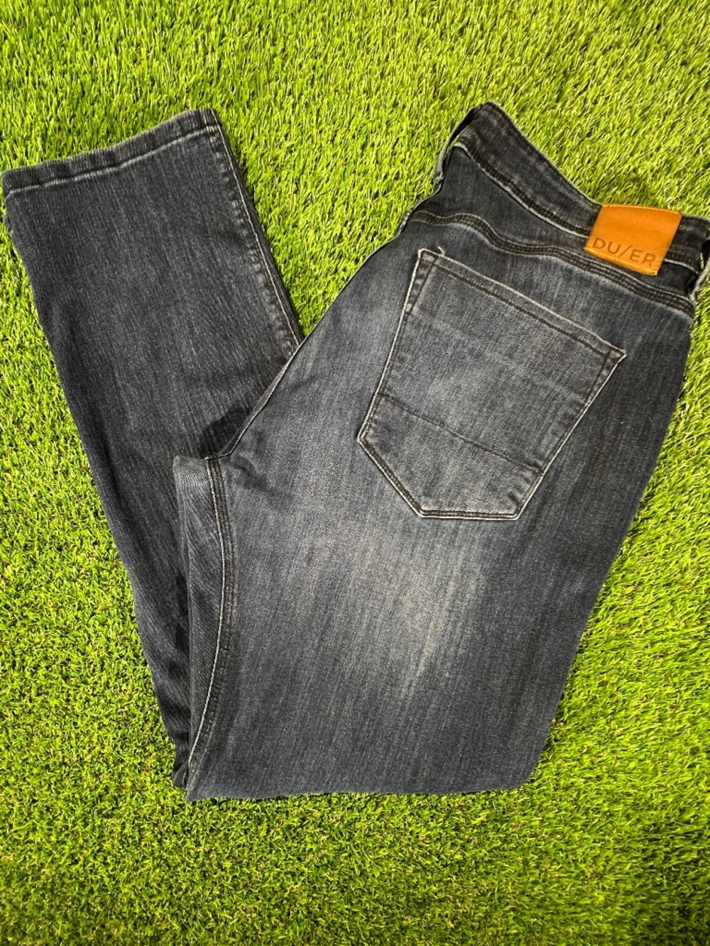DU/ER Jeans Men’s 38x32 L2X Relaxed Taper Blue Dark Wash Stretch